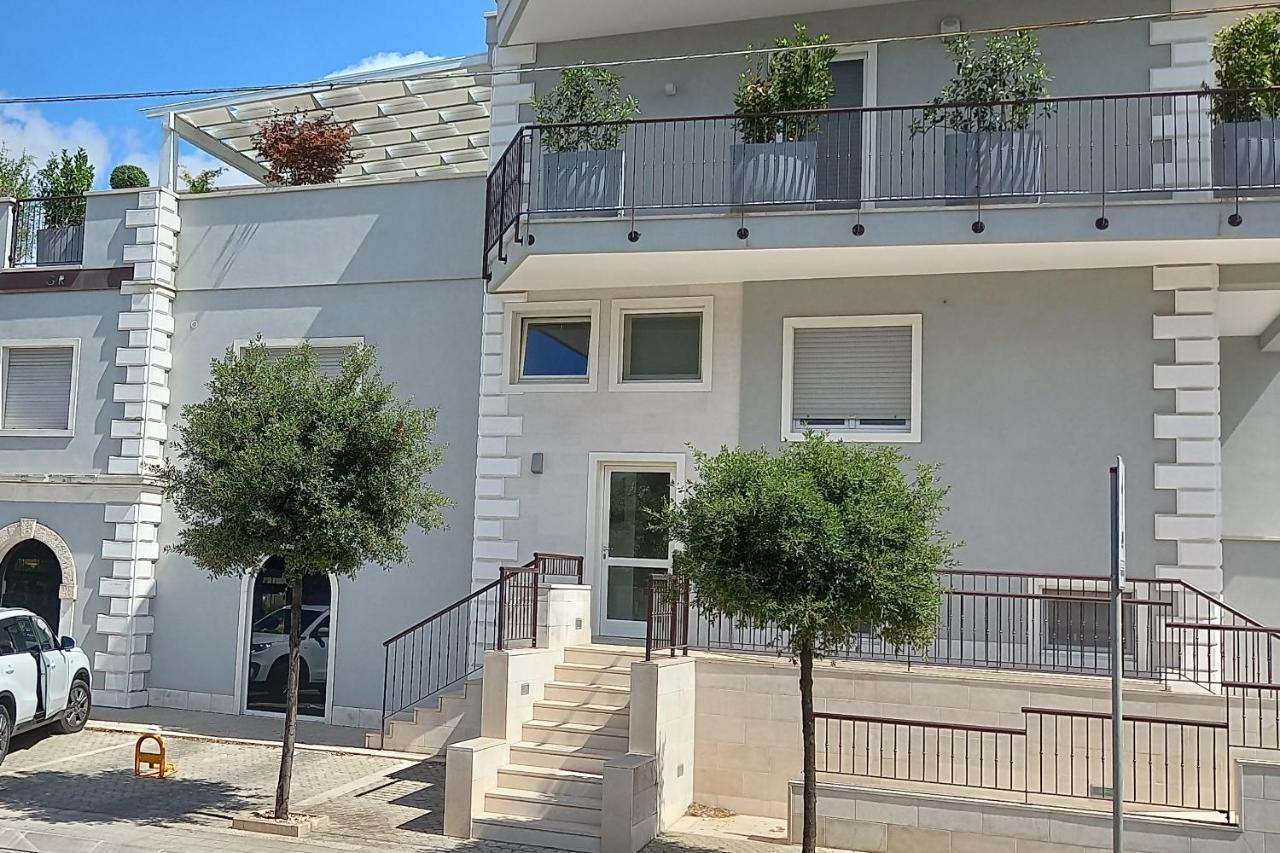 Central Apartment Con Tre Camere Da Letto Locorotondo Exterior photo